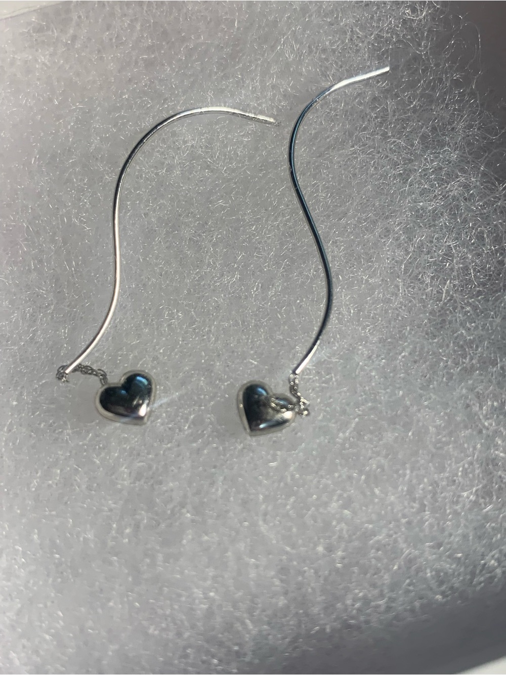 14kt 585 marked Delicate Heart Drop Earrings. So cute